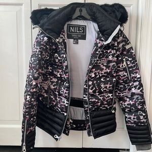 NILS Woman’s ski jacket 🎿